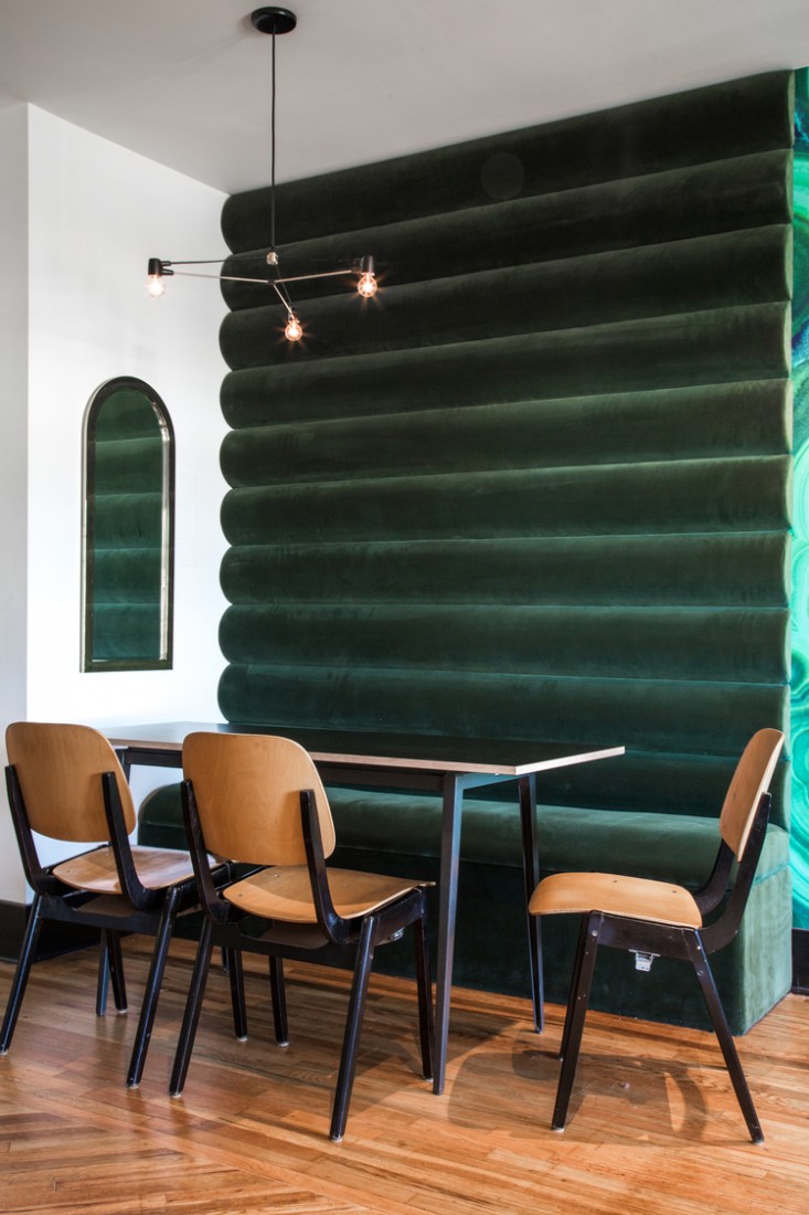 hotel-covell-green-velvet-wall