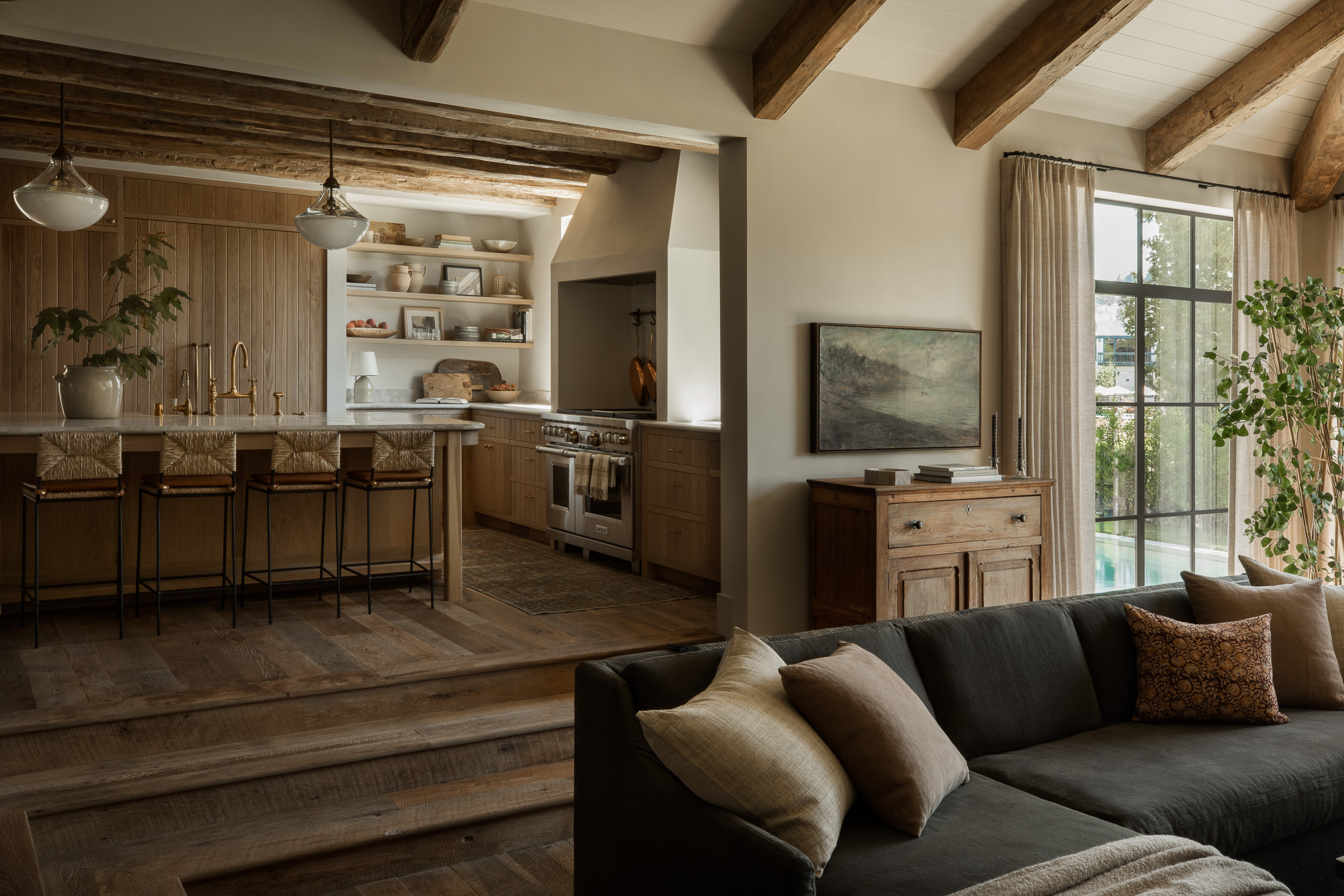 amber interior design kitchen